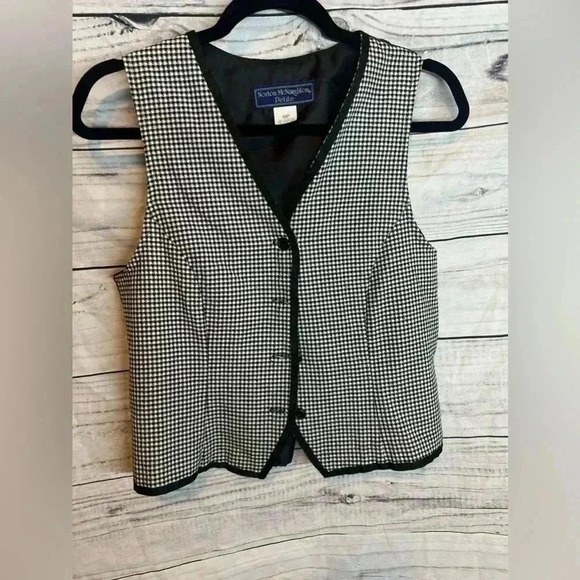 Norton McNaughton checkered vest - Picture 1 of 6